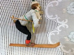 klumpe skiier side